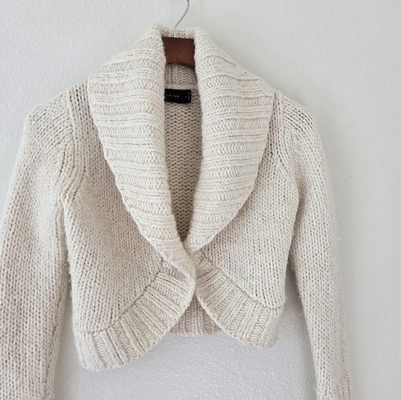 The Limited Y2K Heavy Cable Knit Cardigan Sweater Shrug One Button Size Small - Picture 9 of 16